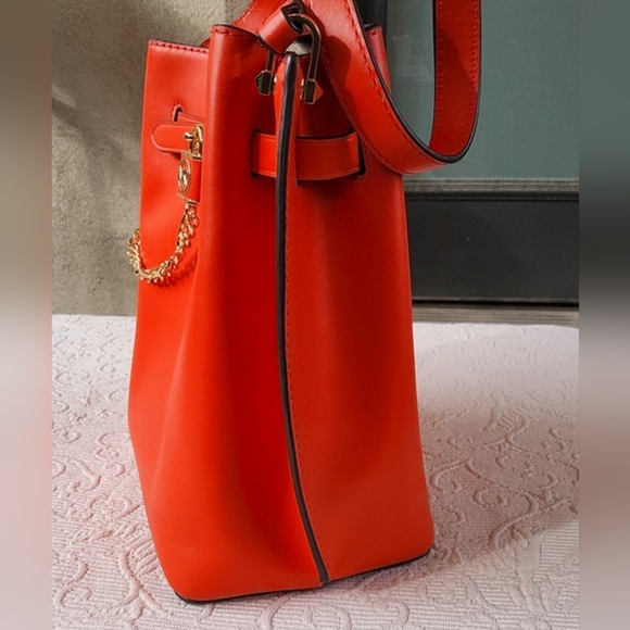 MICHAEL Michael Kors Hamilton Legacy Medium Messenger Bucket Bag-- NWT - Picture 6 of 14